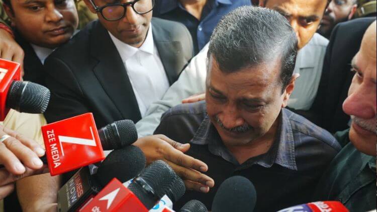 ଦିଲ୍ଲୀ ମଦ ଦୁର୍ନୀତି ମାମଲା: କେଜ୍ରିୱାଲ ଓ ସିସୋଦିଆଙ୍କୁ କୋର୍ଟରୁ ମିଳିଲା କ୍ଲିନଚିଟ୍